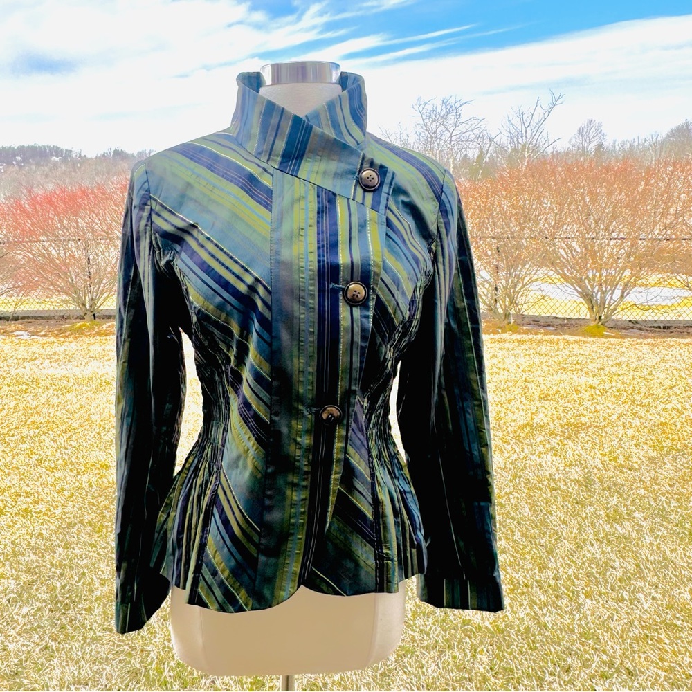 INSIGHT LUXURY BLAZER
